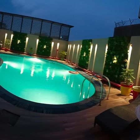 Отель Surasena Regal Vista Agra Агра Экстерьер фото