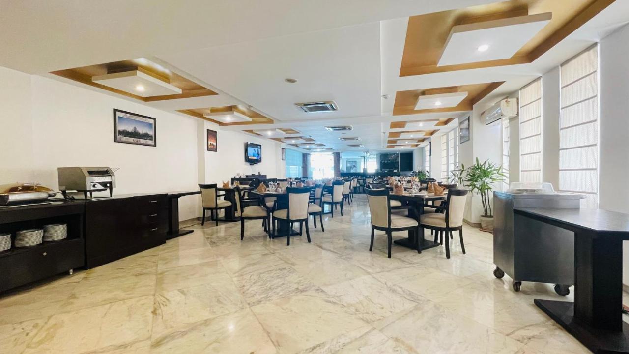 Отель Surasena Regal Vista Agra Агра Экстерьер фото