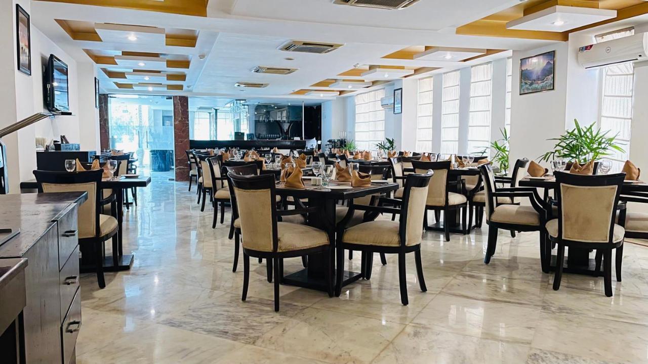Отель Surasena Regal Vista Agra Агра Экстерьер фото