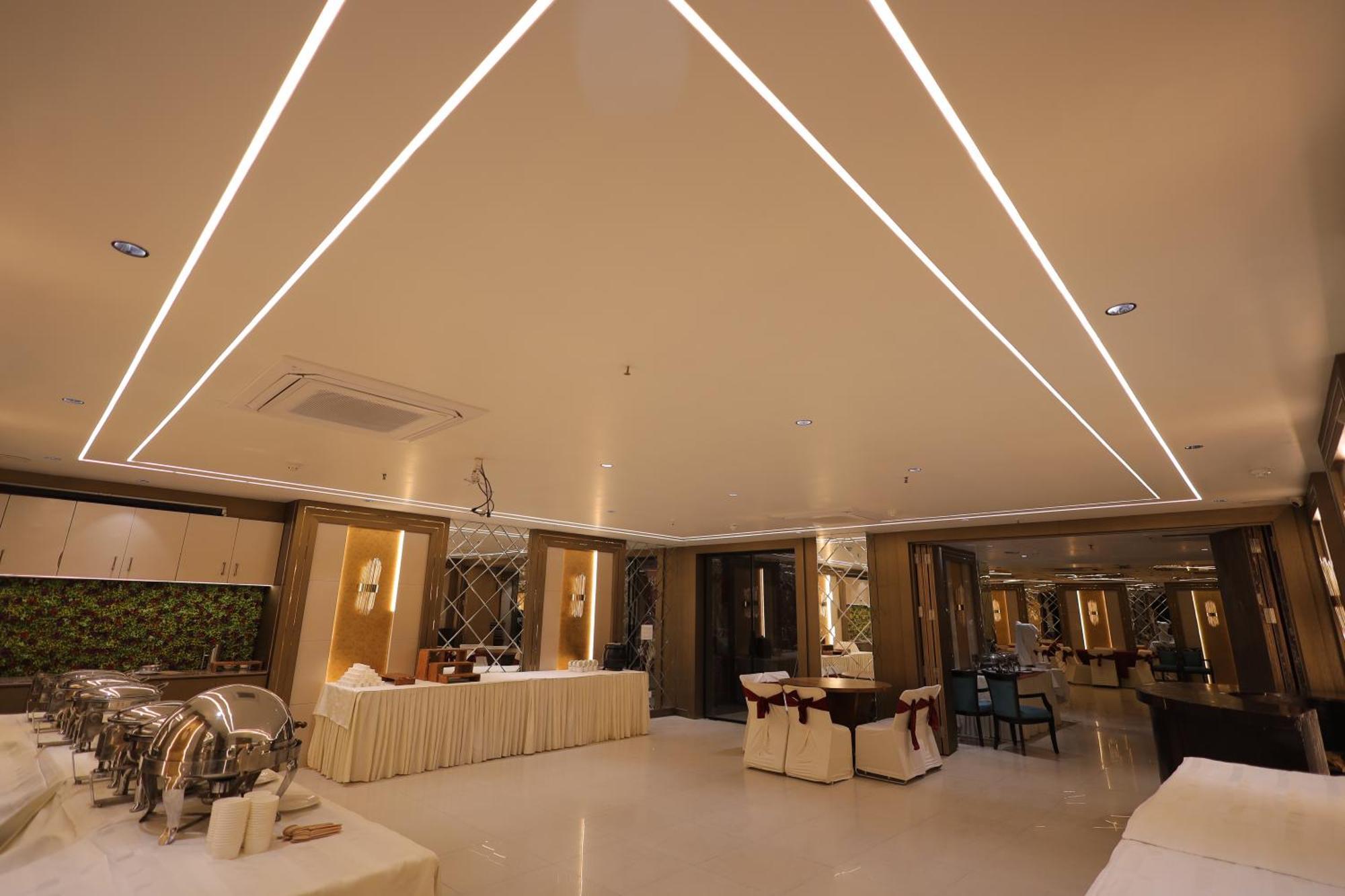 Отель Surasena Regal Vista Agra Агра Экстерьер фото