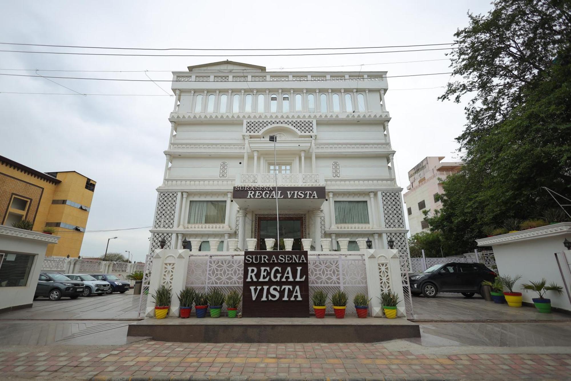 Отель Surasena Regal Vista Agra Агра Экстерьер фото